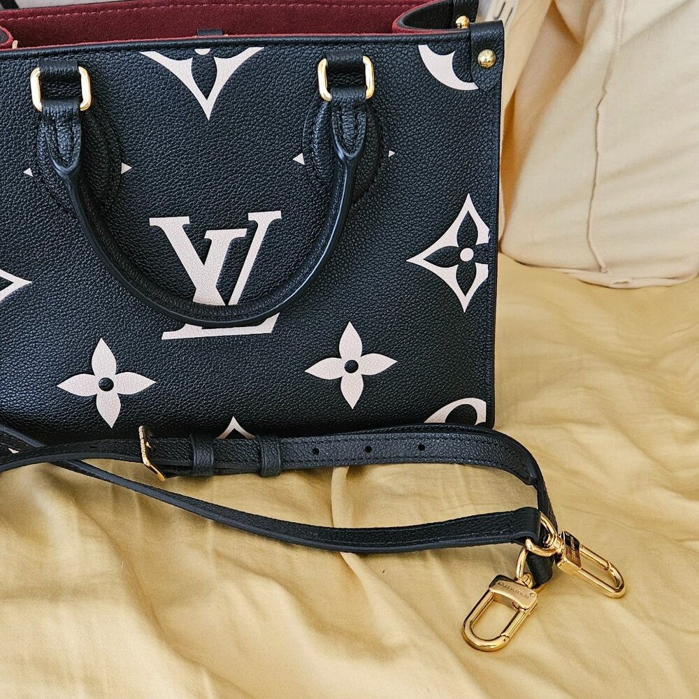 Louis Vuitton onthego PM